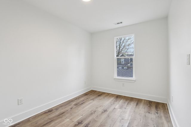 2209 Carrollton Avenue, Indianapolis, IN 46205