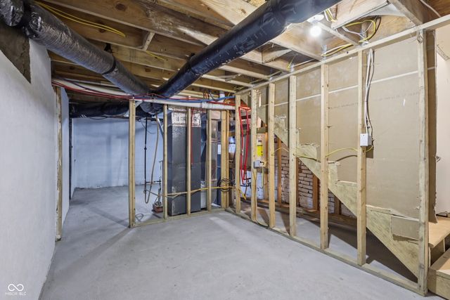 2209 Carrollton Avenue, Indianapolis, IN 46205