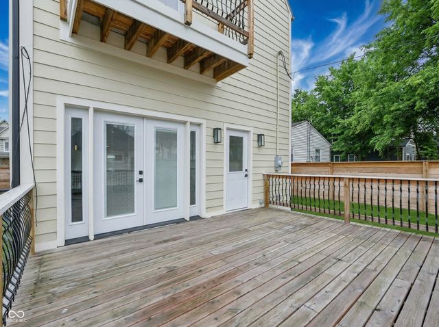 2209 Carrollton Avenue, Indianapolis, IN 46205