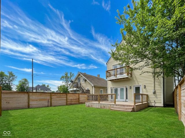 2209 Carrollton Avenue, Indianapolis, IN 46205