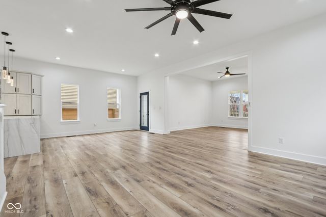 2209 Carrollton Avenue, Indianapolis, IN 46205