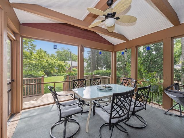 733 N Waiola Avenue, La Grange Park, IL 60526