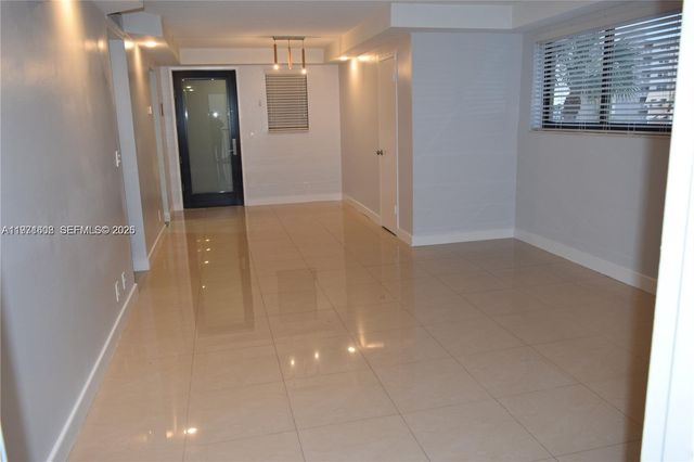 301 Golden Isles Dr 302, Hallandale Beach, FL 33009