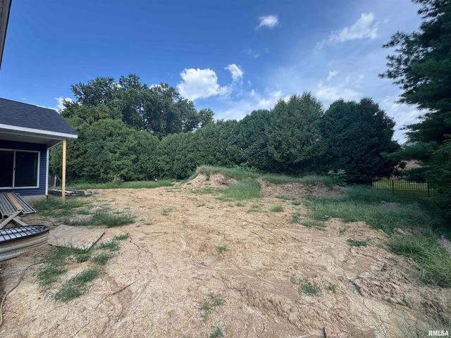 2109 Lake Crest Drive, Springfield, IL 62712
