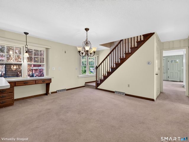 3 Brookside Avenue, Old Lyme, CT 06371