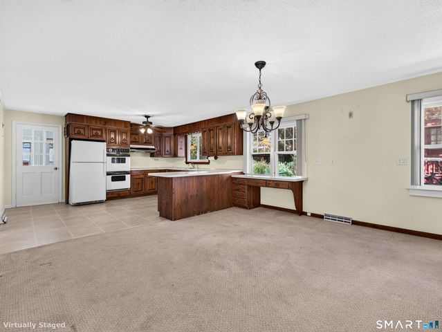 3 Brookside Avenue, Old Lyme, CT 06371