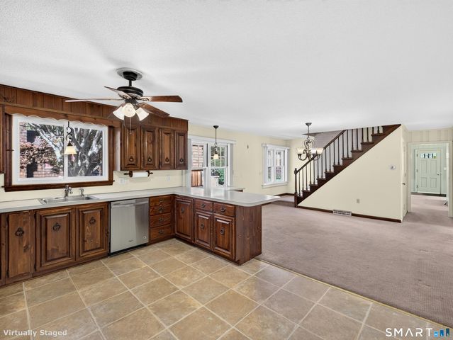 3 Brookside Avenue, Old Lyme, CT 06371
