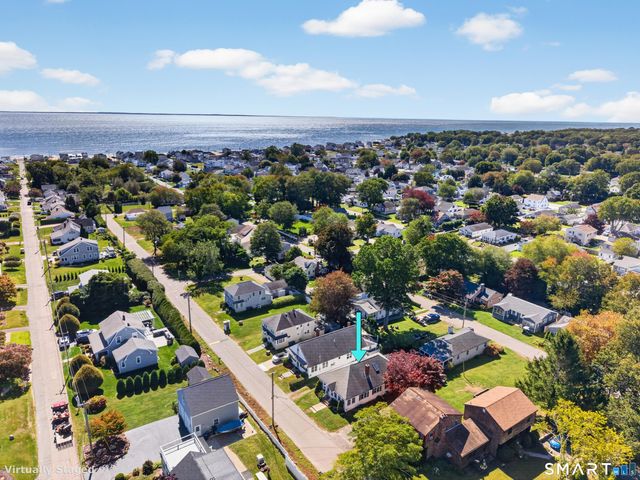 3 Brookside Avenue, Old Lyme, CT 06371