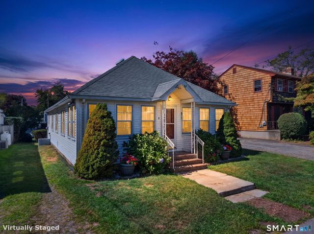 3 Brookside Avenue, Old Lyme, CT 06371