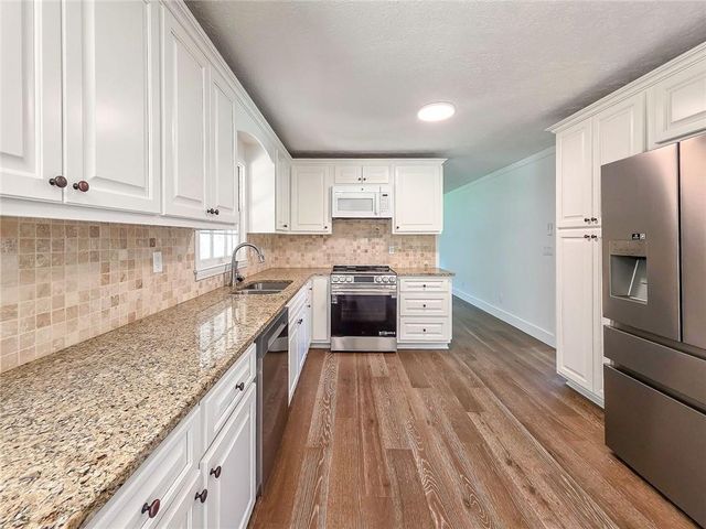 3332 Oak Grove Road, Loganville, GA 30052