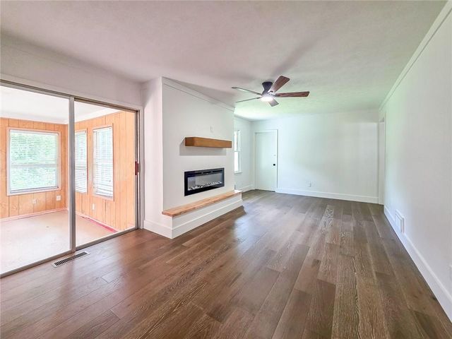 3332 Oak Grove Road, Loganville, GA 30052