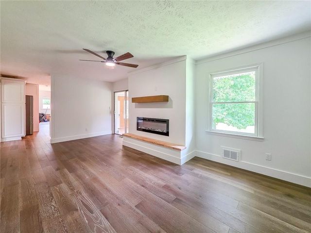 3332 Oak Grove Road, Loganville, GA 30052