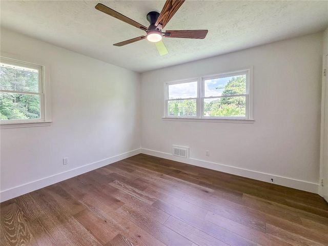 3332 Oak Grove Road, Loganville, GA 30052
