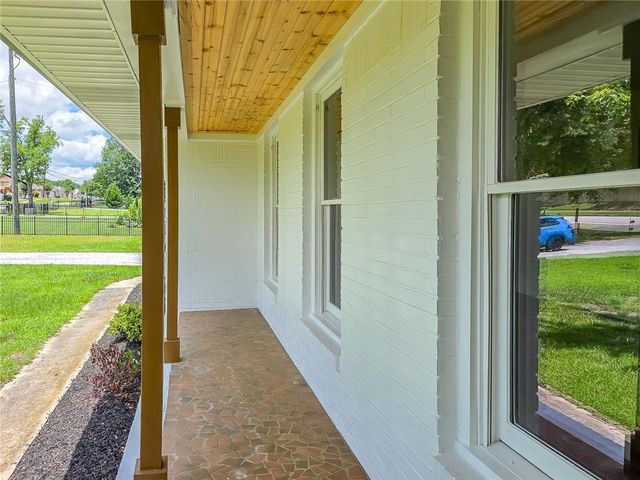 3332 Oak Grove Road, Loganville, GA 30052