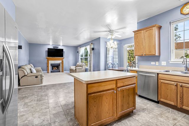 25226 Balmoral Drive, Shorewood, IL 60404