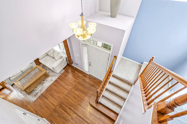 25226 Balmoral Drive, Shorewood, IL 60404