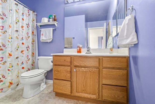 25226 Balmoral Drive, Shorewood, IL 60404