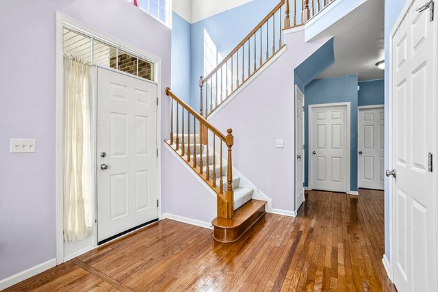 25226 Balmoral Drive, Shorewood, IL 60404