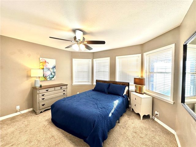 106 Deer Ridge Road, Gravette, AR 72736