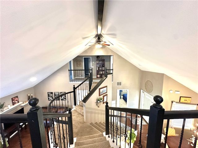 106 Deer Ridge Road, Gravette, AR 72736