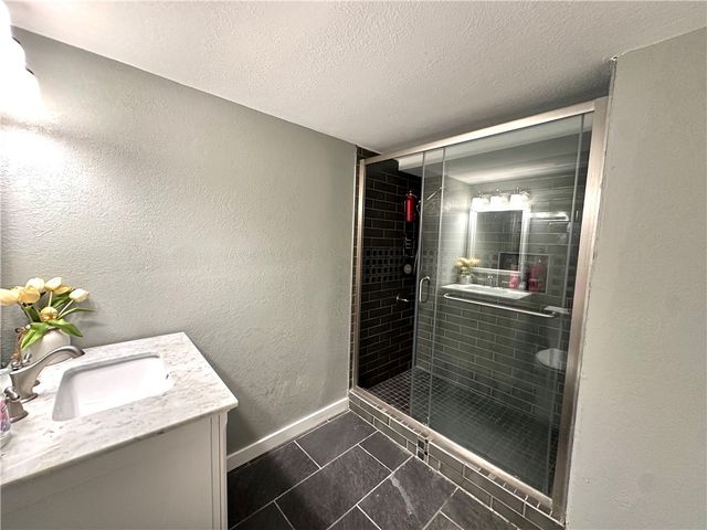 106 Deer Ridge Road, Gravette, AR 72736