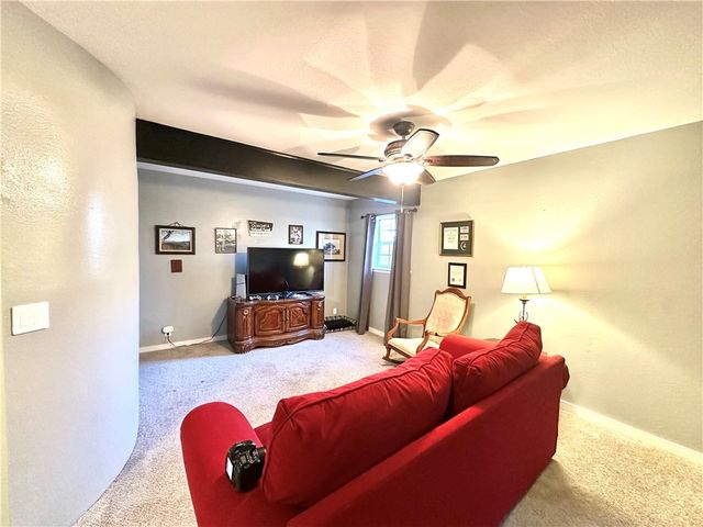 106 Deer Ridge Road, Gravette, AR 72736