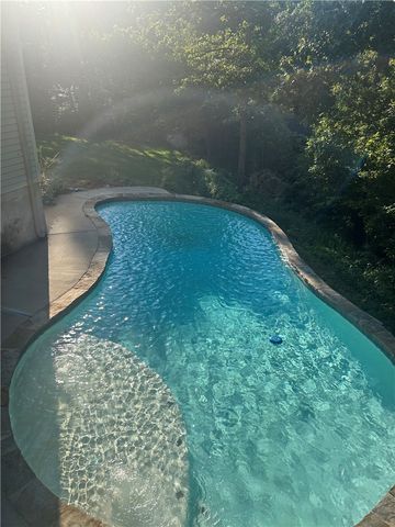 106 Deer Ridge Road, Gravette, AR 72736