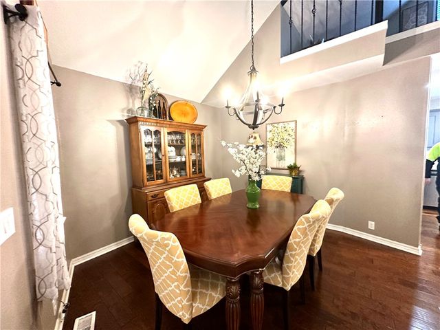 106 Deer Ridge Road, Gravette, AR 72736