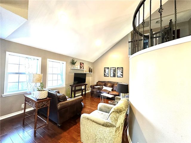 106 Deer Ridge Road, Gravette, AR 72736