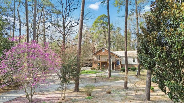 1016 Indianhead Circle, Snow Hill, NC 28580