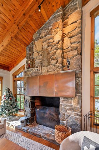 3 Slopeside Road, Dover, VT 05356