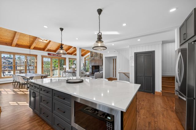 3 Slopeside Road, Dover, VT 05356
