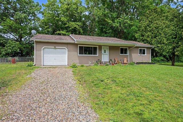 1100 Orchard Drive, Three Rivers, MI 49093