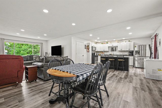 1100 Orchard Drive, Three Rivers, MI 49093