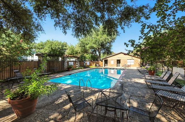 5642 Cedar Creek Drive, Benbrook, TX 76109