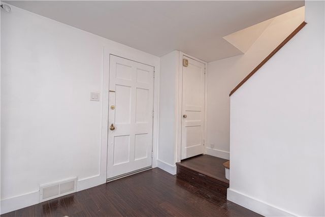 215 Houston Rd, Ross Twp, PA 15237