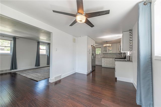 215 Houston Rd, Ross Twp, PA 15237