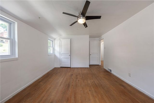 215 Houston Rd, Ross Twp, PA 15237