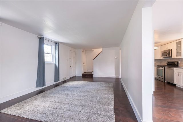 215 Houston Rd, Ross Twp, PA 15237