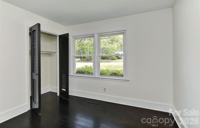 961 Clanton Road, Charlotte, NC 28217