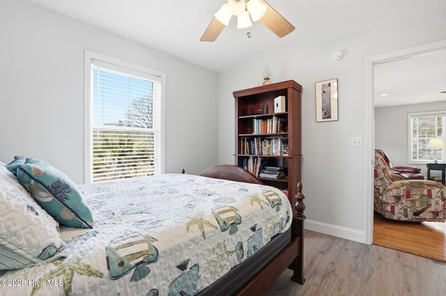 140 NE 18th Street, Oak Island, NC 28465