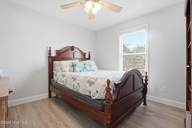 140 NE 18th Street, Oak Island, NC 28465