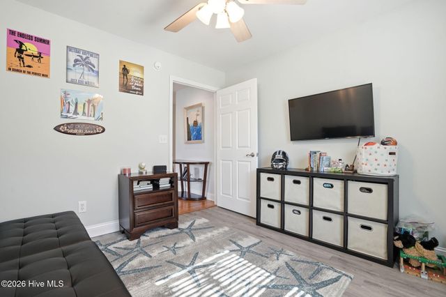 140 NE 18th Street, Oak Island, NC 28465