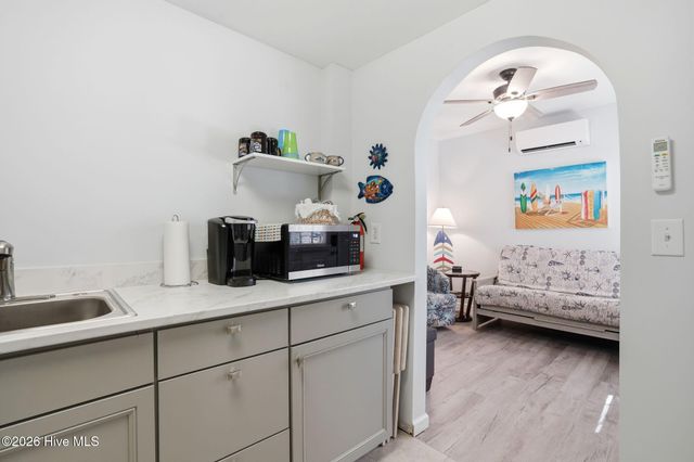 140 NE 18th Street, Oak Island, NC 28465