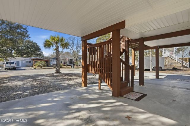 140 NE 18th Street, Oak Island, NC 28465
