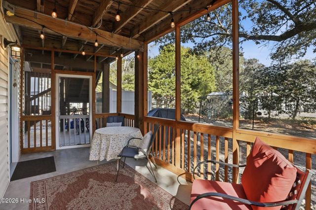 140 NE 18th Street, Oak Island, NC 28465