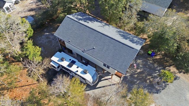 140 NE 18th Street, Oak Island, NC 28465