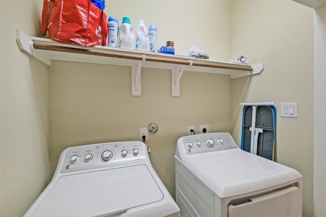 12255 Oxford Crescent Circle, Houston, TX 77082