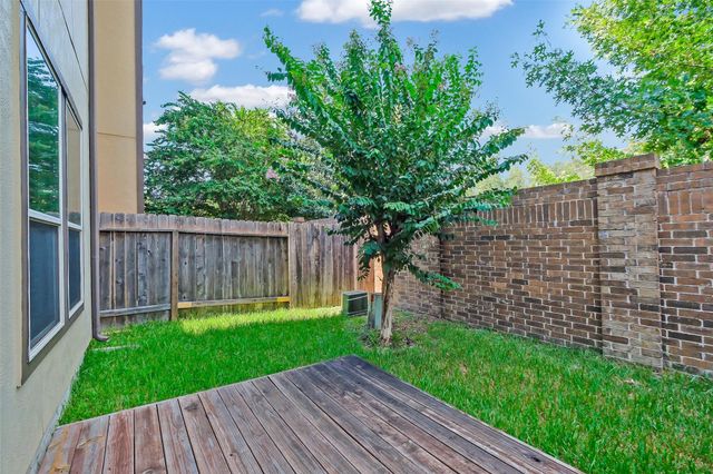 12255 Oxford Crescent Circle, Houston, TX 77082