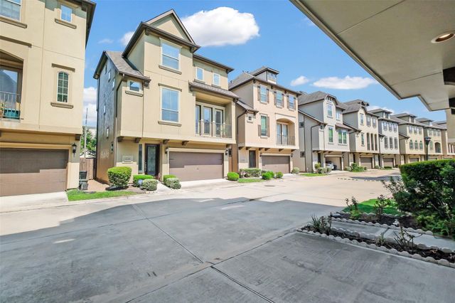 12255 Oxford Crescent Circle, Houston, TX 77082